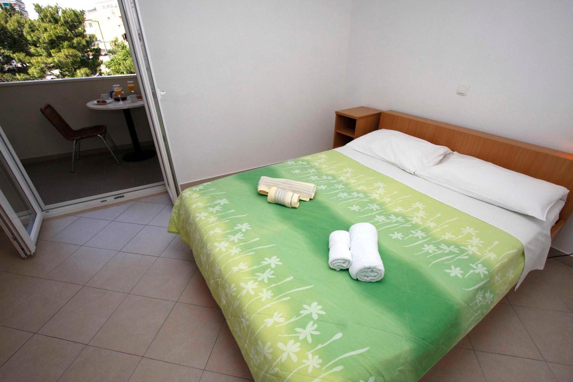 Apartmani Neva Makarska Ngoại thất bức ảnh