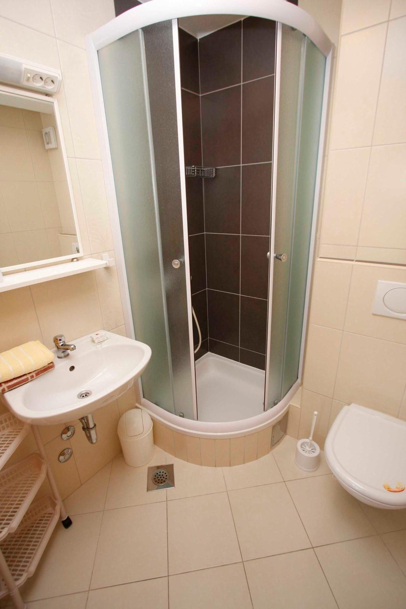 Apartmani Neva Makarska Ngoại thất bức ảnh